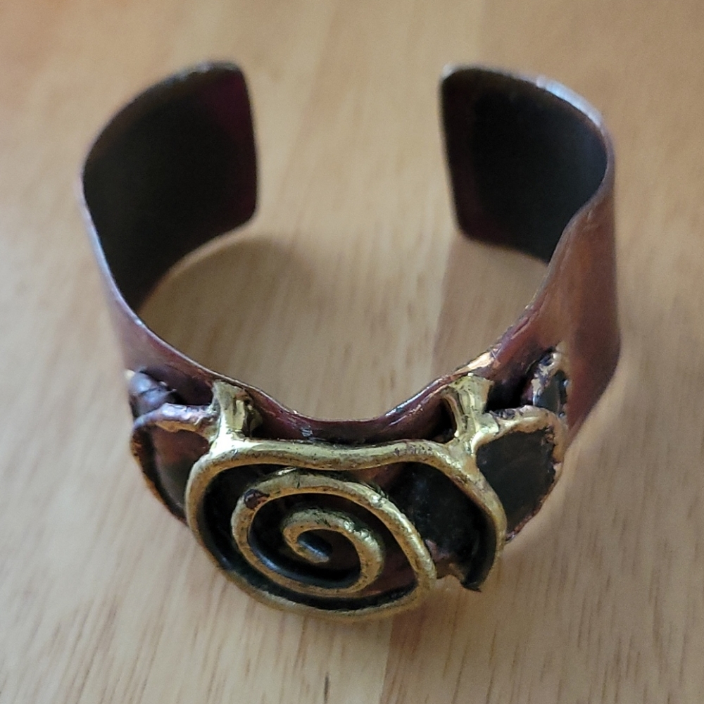 Metal Bracelet with Rose